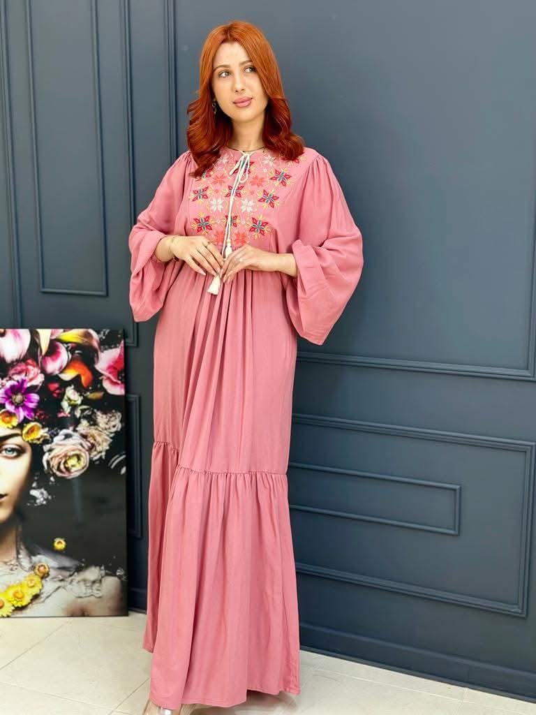 Robe longue brodée