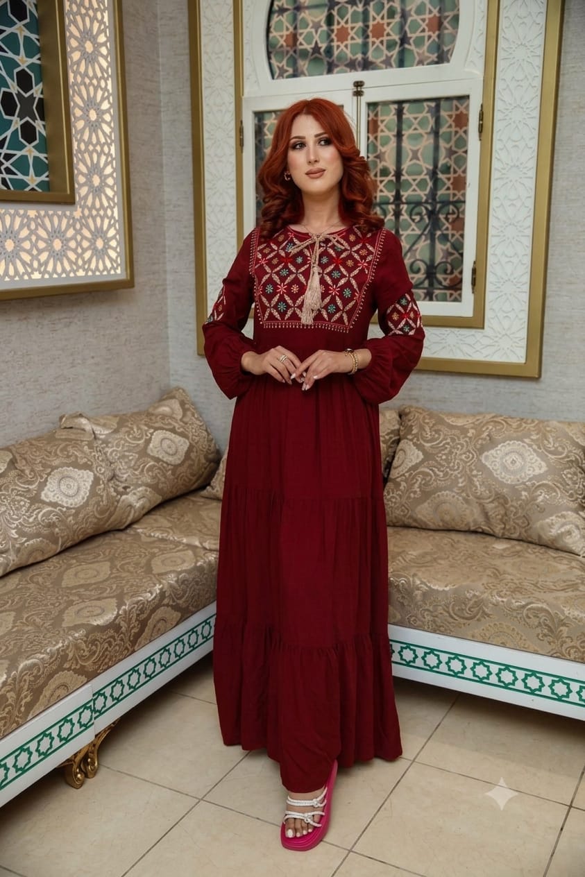 Robe brodée